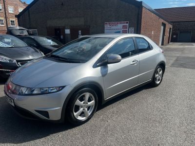 Honda Civic 1.8 CIVIC SE I-VTEC Hatchback Petrol Silver at Charger Gold Malton