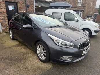 Kia Ceed 1.6 CEED 2 ECODYNAMICS CRDI Hatchback Diesel Silver at Charger Gold Malton