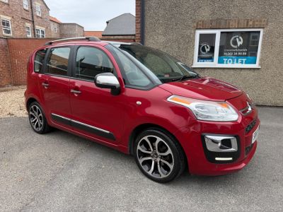 Citroen C3 1.4 C3 PICASSO SELECTION MPV Petrol Red at Charger Gold Malton